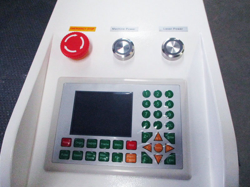 最佳預算 CO2 適用于金屬、丙烯酸、木材的激光切割機