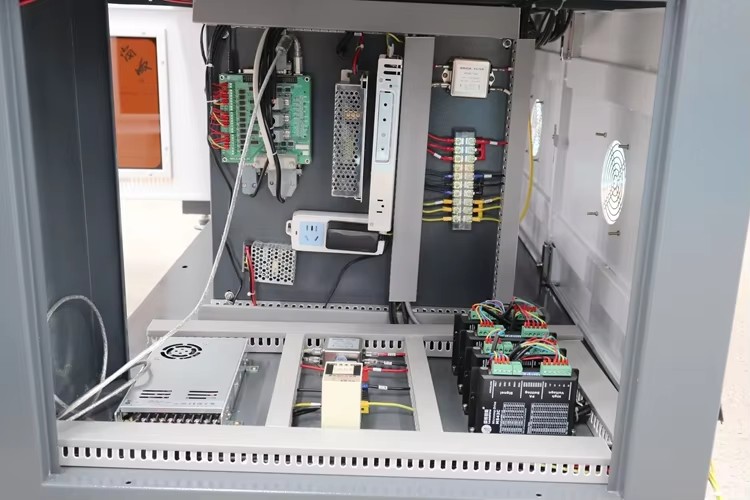 大型三軸龍門光纖激光打標機電子柜